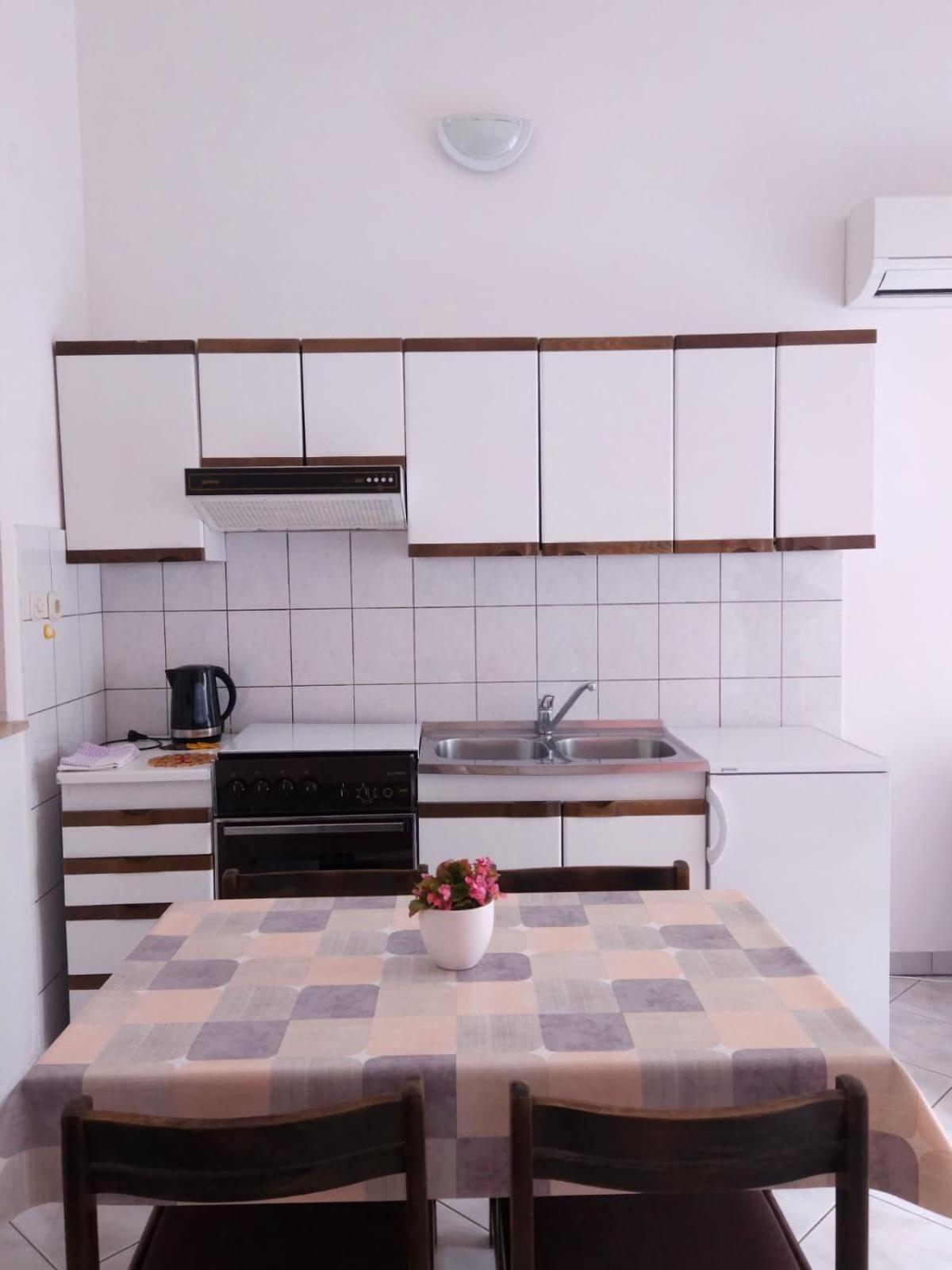 Lorena Apartments In 普拉 外观 照片
