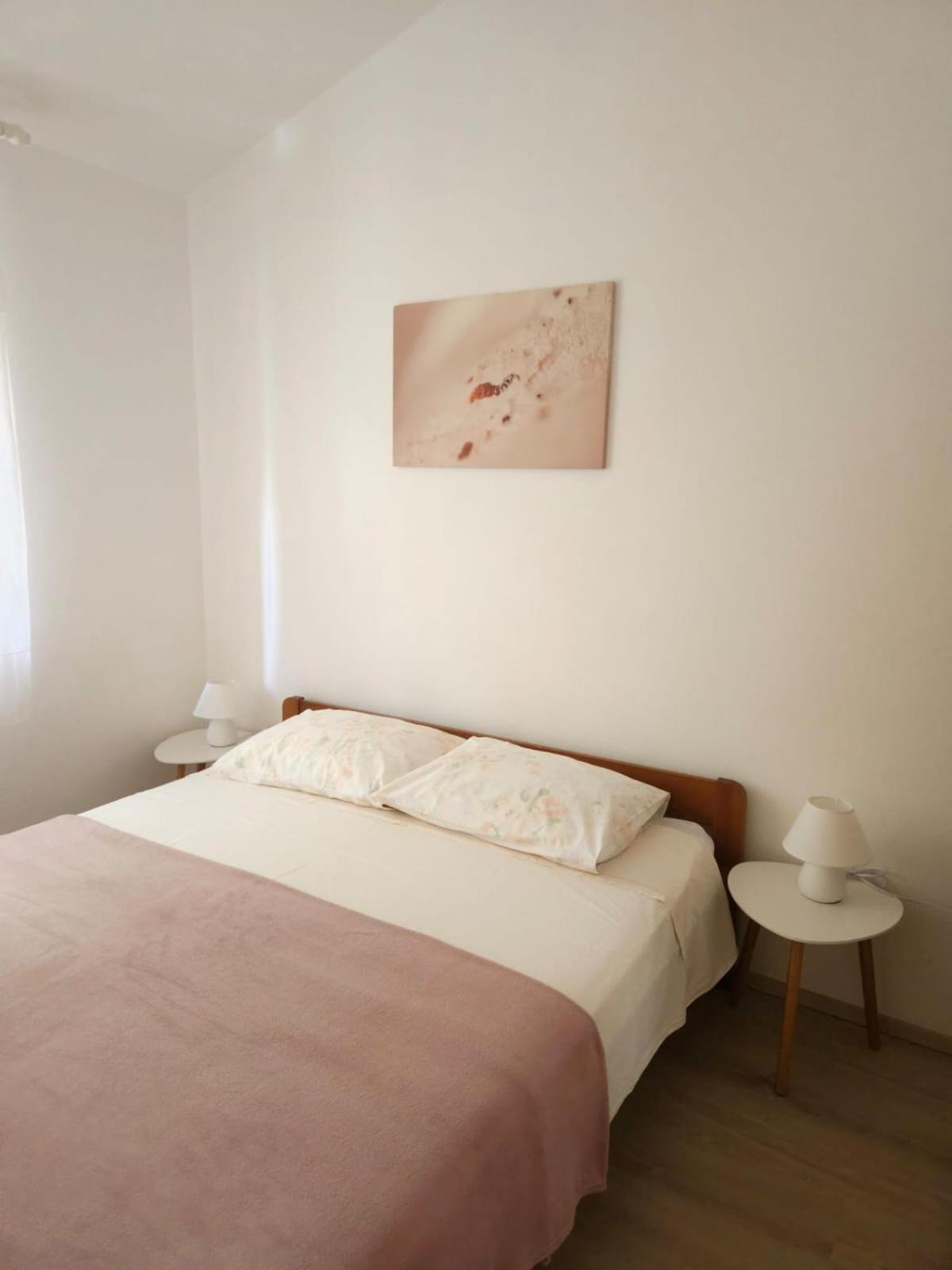 Lorena Apartments In 普拉 外观 照片