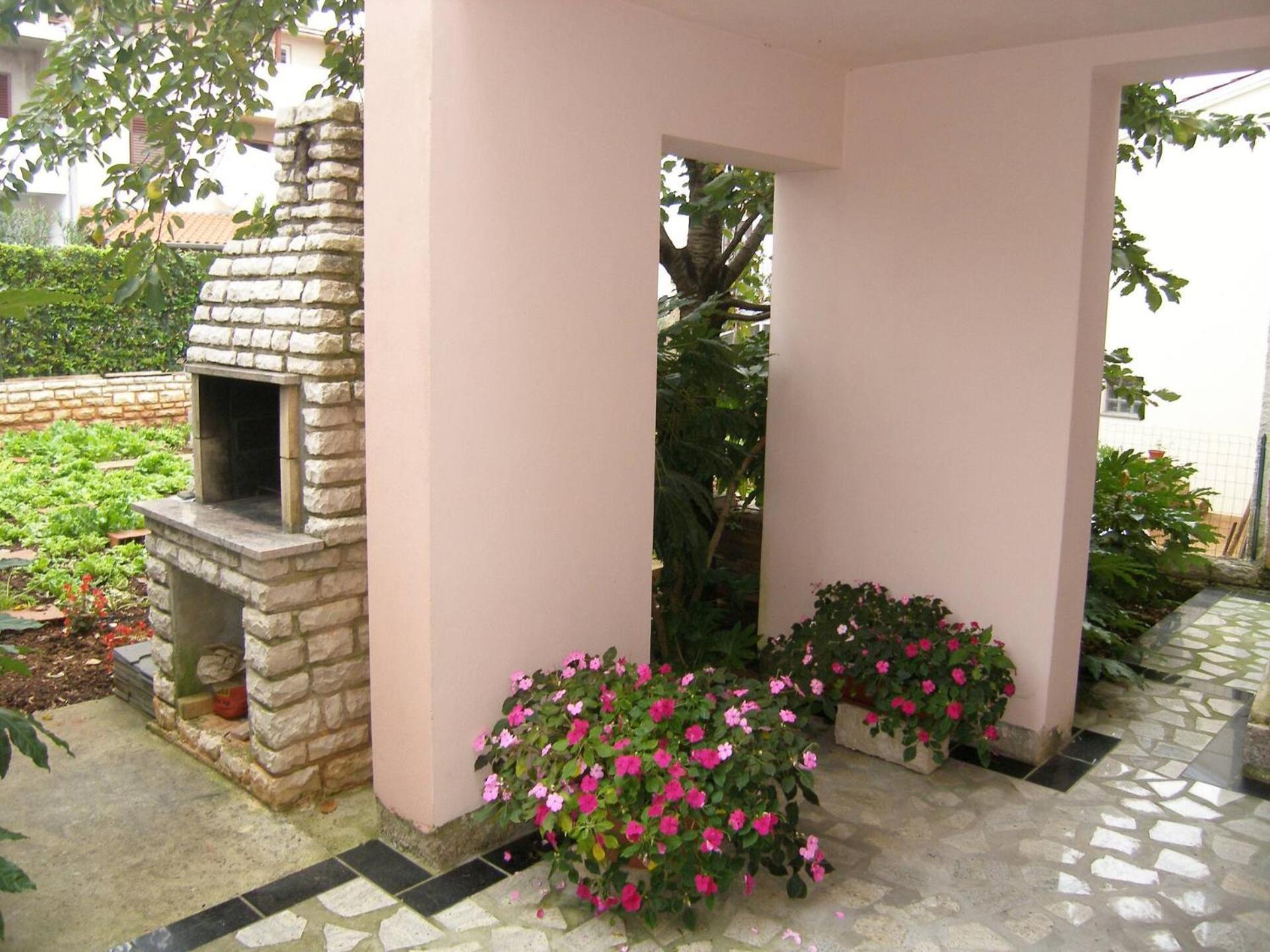 Lorena Apartments In 普拉 外观 照片